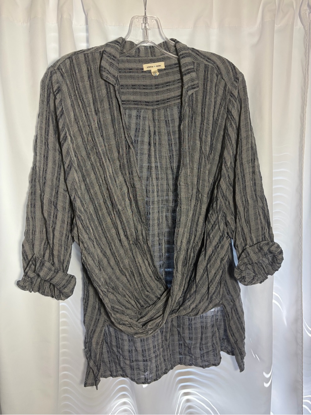 SILENCE + NOISE Grey Striped Twist Front Blouse size M